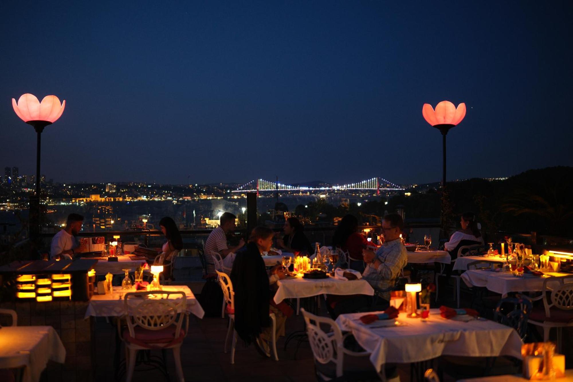 Raymond Blue Hotel Istanbul Exterior foto